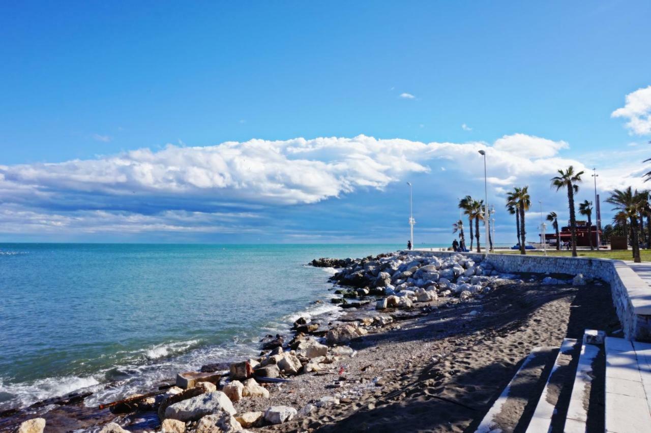 Modern & Stylish Loft With Breathtaking Views Free Wifi - Close To The Sea Málaga Eksteriør billede
